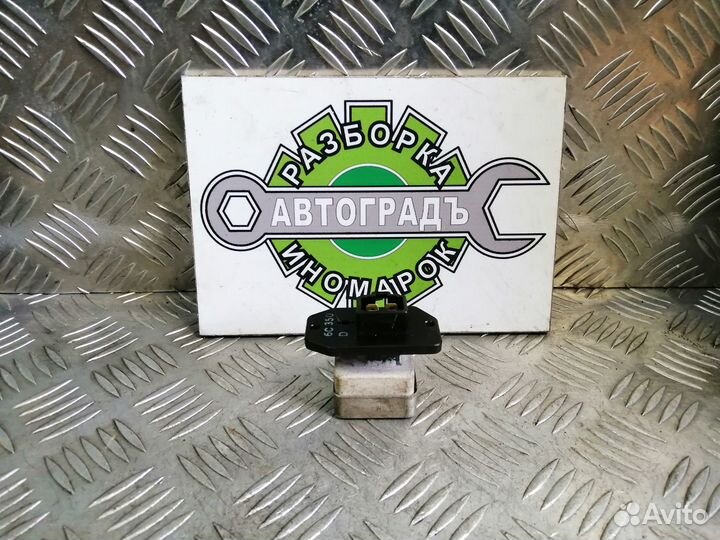 Резистор отопителя Mazda Demio 2000г