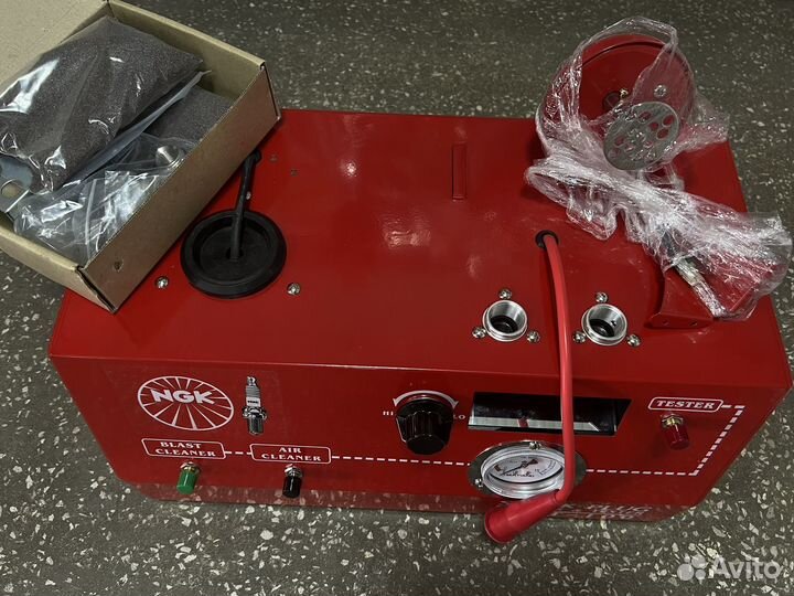 Прибор для чистки и проверки свечей зажигания NGK