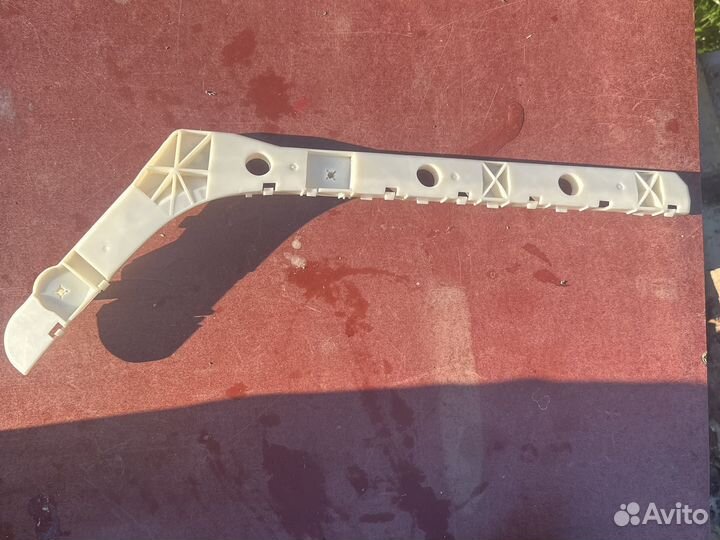 Кронштейн бампера заднего Nissan Almera G15