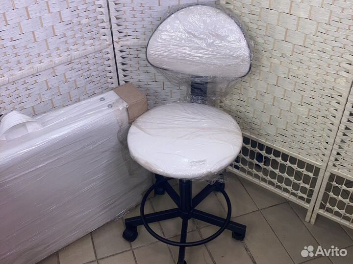 Кушетка стул этажерка