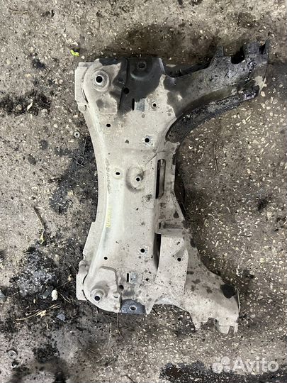 Подрамник Renault Megane 2