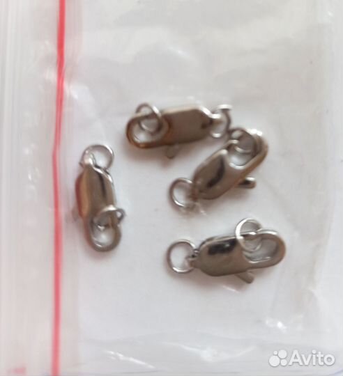 Набор крупного бисера, бусин и фурнитуры