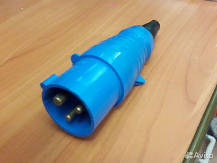 Вилка 16А 250В