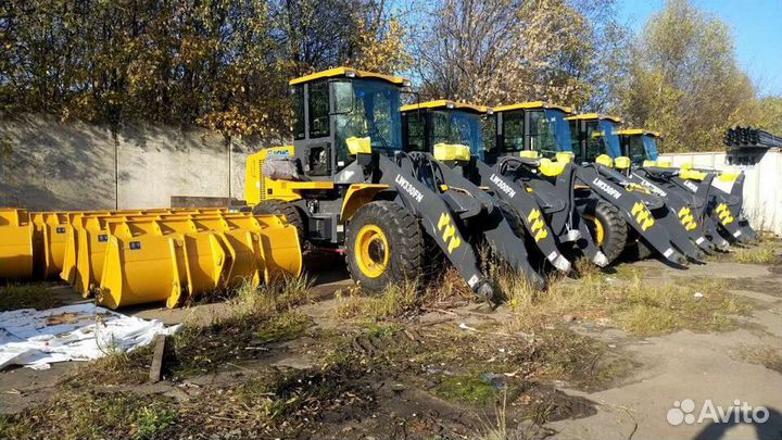 Фронтальный погрузчик XCMG LW330RU, 2022