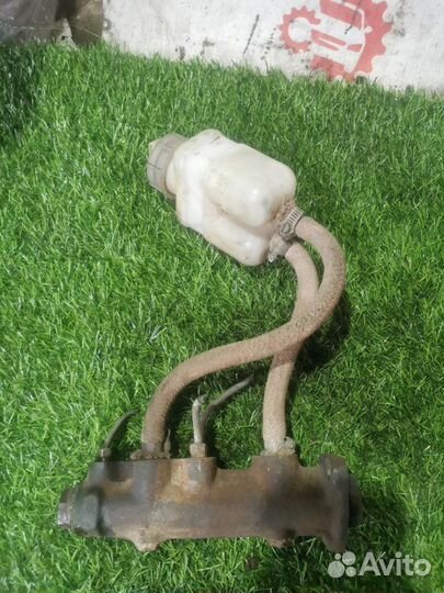 Главный тормозной цилиндр Лада 2106