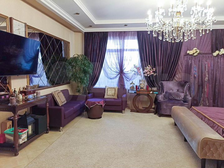 Дом 500 м² на участке 6 сот.