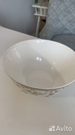 Салатник фарфоровый 17 см диаметр