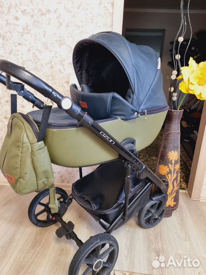 Коляска Riko Ozon 2 в 1+автолюлька