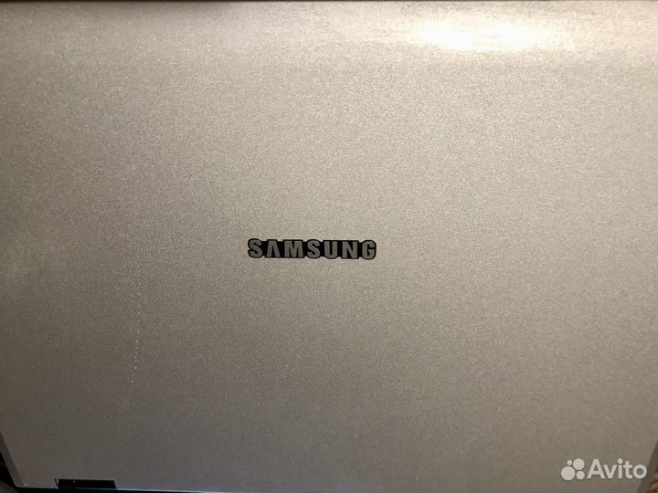 Ноутбук Samsung NP-R40