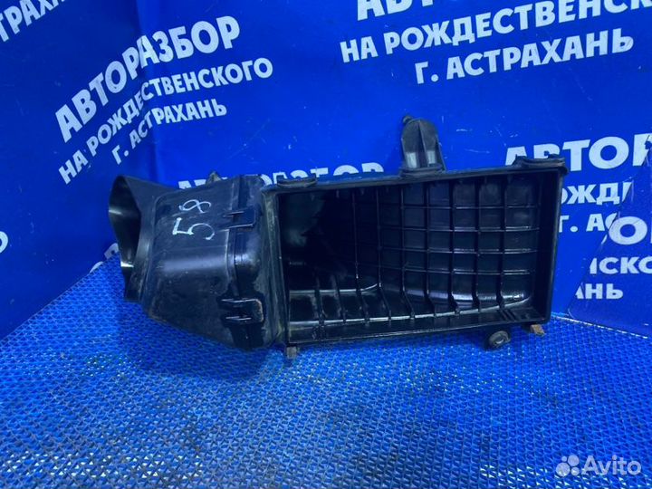 Корпус воздушного фильтра Nissan Murano Z50