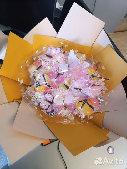 Готовый букет из бабочек