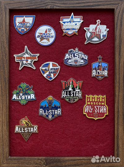 Коллекция хоккейных значков 