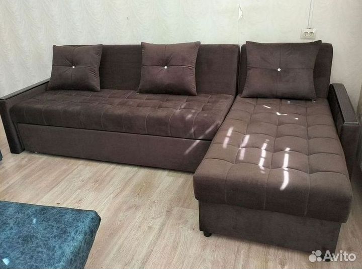 Диван угловой в наличии