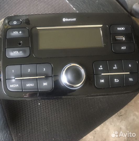 Мгнитола reno logan 2