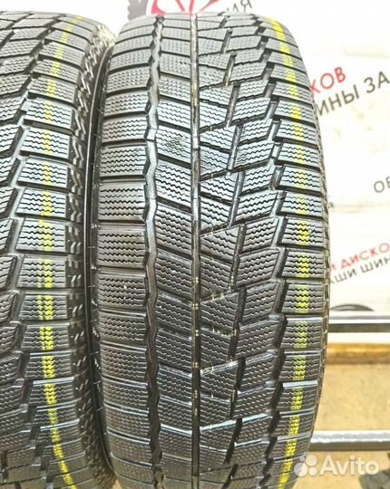 Maxxis ArcticTrekker NS3 205/60 R16 88T