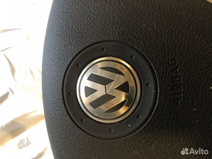 Мультируль Volkswagen Tiguan 1