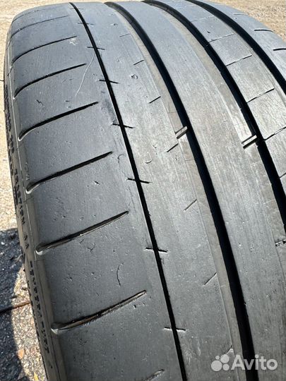 Michelin Pilot Super Sport 235/35 R19