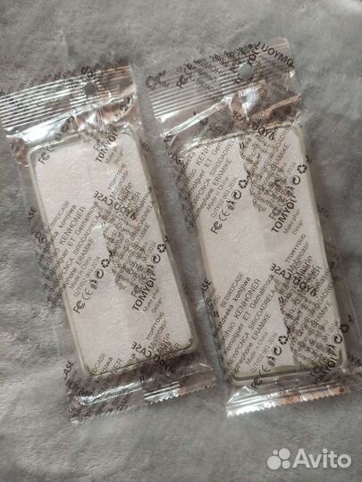 Чехол на телефон