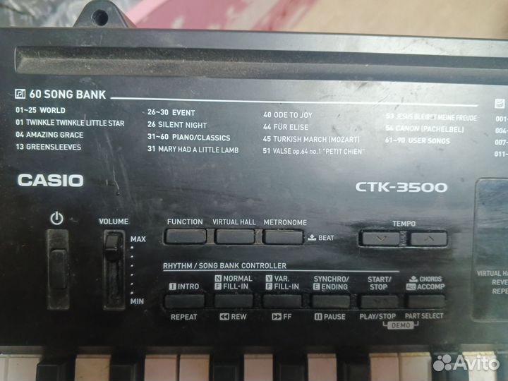 Продам синтезатор