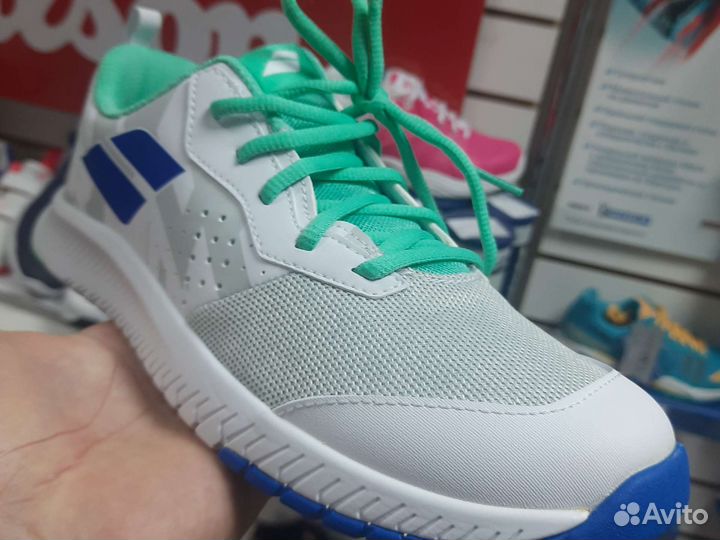 Новые детские теннисные кроссовки Babolat Jet и др