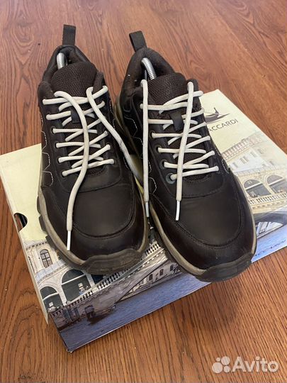 Зимние кроссовки