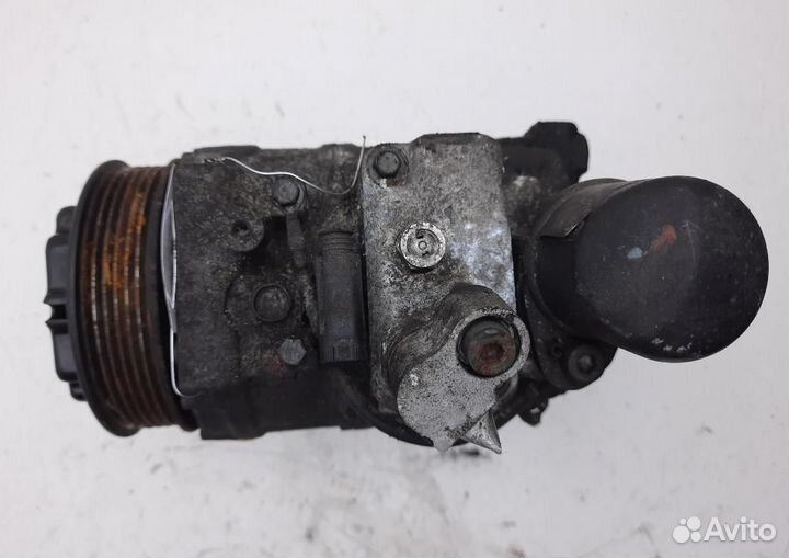 Компрессор системы кондиционирования Mercedes-Benz