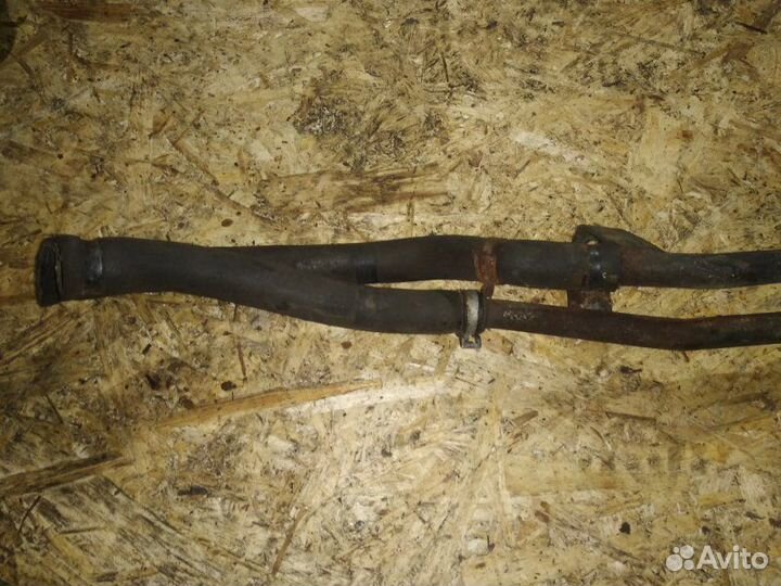 Патрубок системы охлаждения Mercedes Vito W638 OM