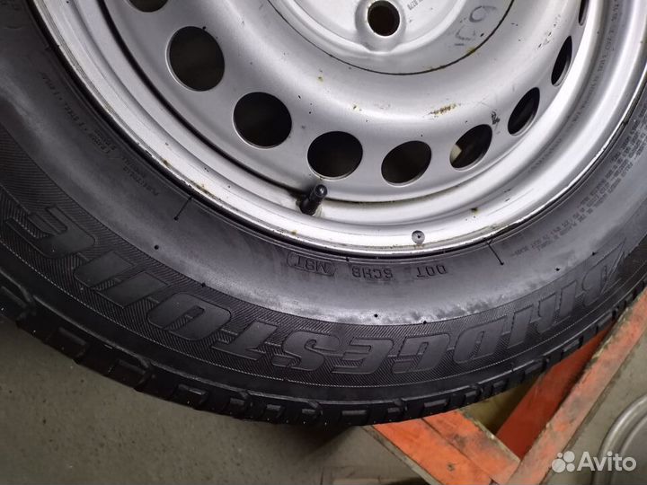 Колёсо в сборе Б/У 215/65 R16 на Volkswagen