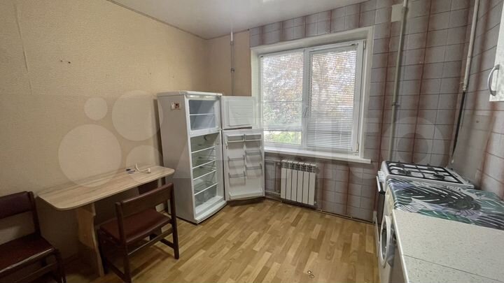 2-к. квартира, 52 м², 1/9 эт.