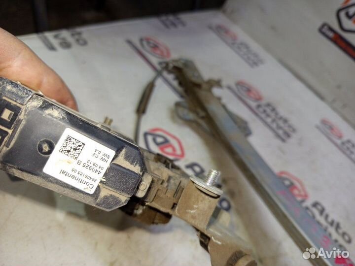 Стеклоподъемник (электрический) передний левый Kia