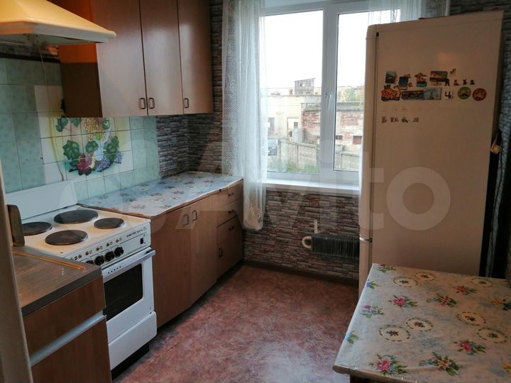 2-к. квартира, 50 м², 3/5 эт.