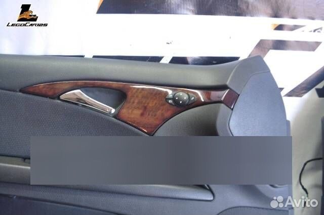 Обшивки дверей Mercedes-Benz E-Class S211 E320