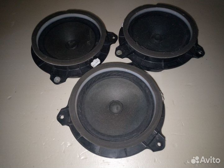 Динамик штатный передний Toyota Corolla e150