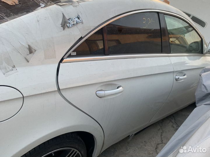 Дверь задняя правая w219