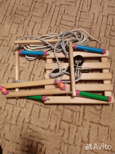 Детские качели деревянные