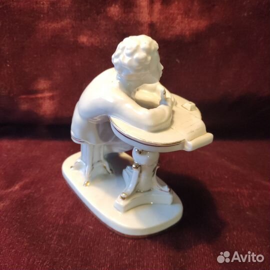 Статуэтка Пушкин лфз 1950г