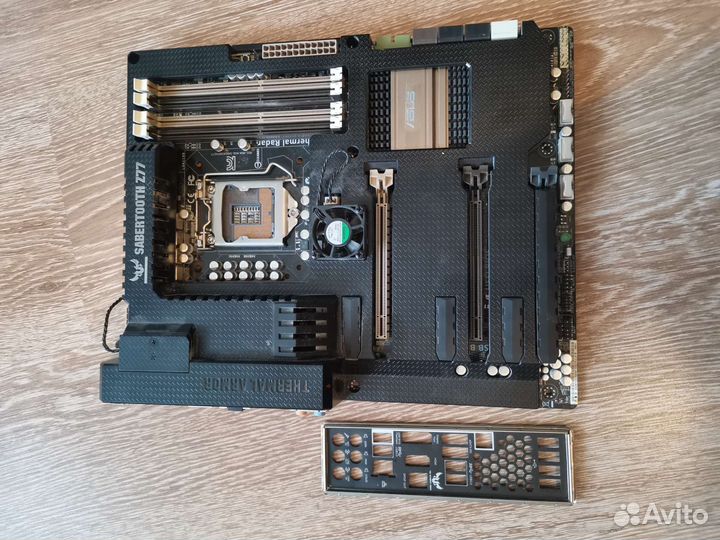 Материнская плата сокет 1155 Asus z77