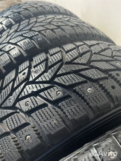 Dunlop SP Winter Ice 02 215/55 R17 98T