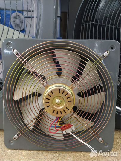 Вентилятор осевой 250мм 950 кубов