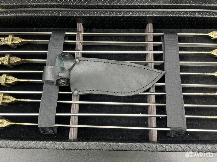 Шашлычный набор Булат кейс с кованными шампурами