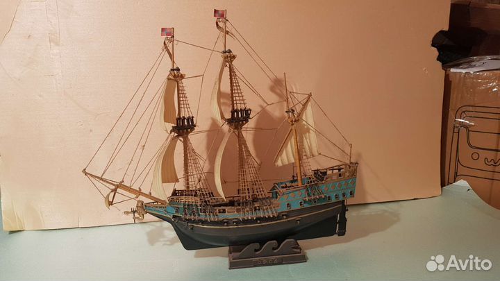 Модель парусника Орел СССР пластик