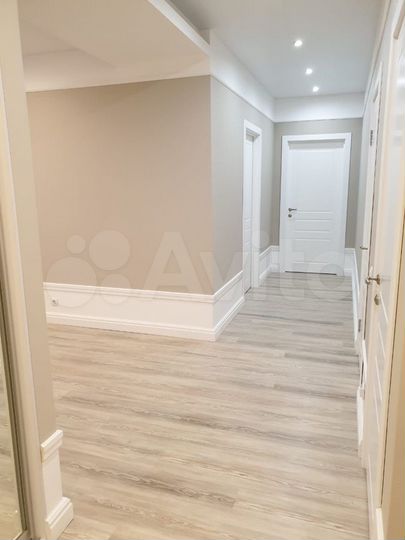 2-к. квартира, 64 м², 17/17 эт.