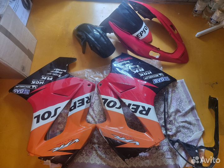 Пластик Honda VFR 800 2002 - 2012