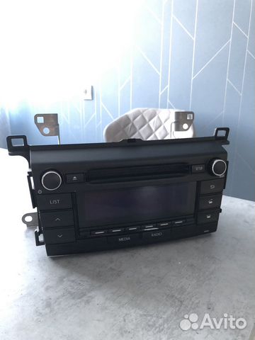 Оригинальная магнитола на toyota rav 4 15-19 год