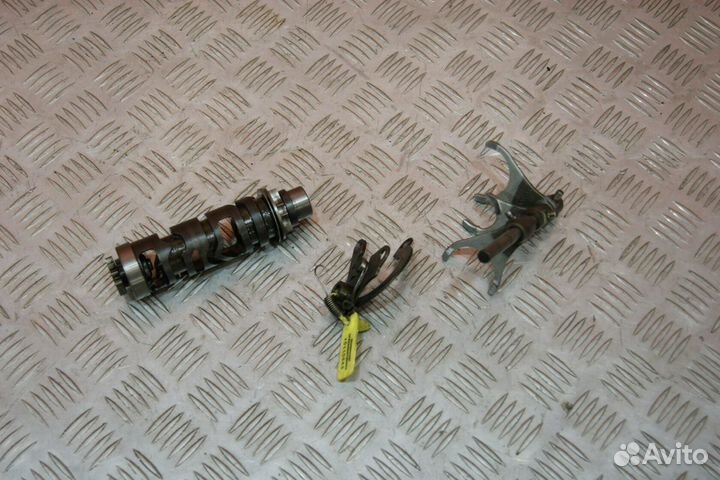 Вал копирный с вилками Suzuki Bandit 400V-2