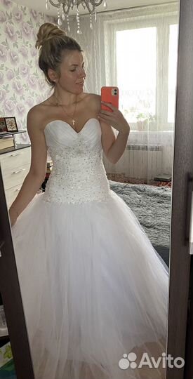Свадебное платье