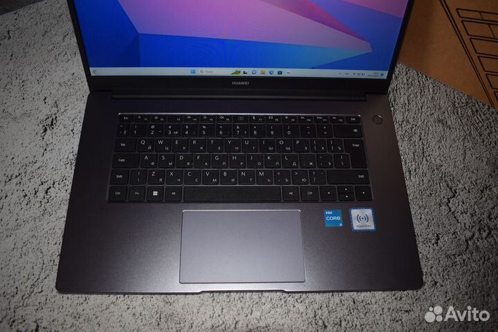 Ноутбук huawei на Core i3-1115G4/ IPS/ на гарантии