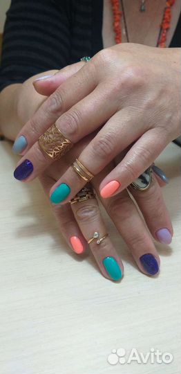 Маникюр с покрытием гель-лаком