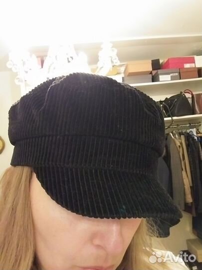 Продам женскую кепку zara