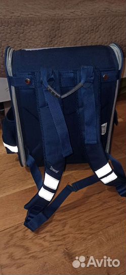 Рюкзак (портфель) школьный 